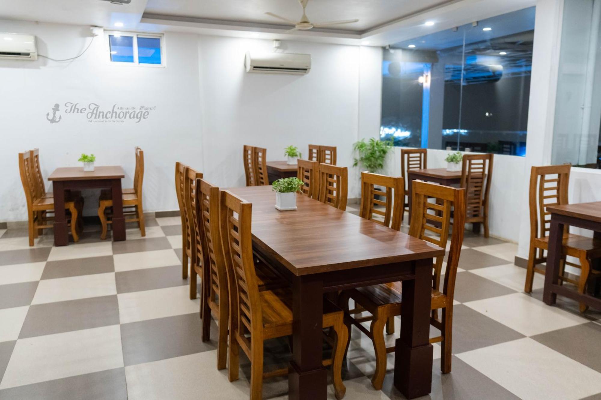 The Anchorage Athirapilly Resort Athirappilly Buitenkant foto