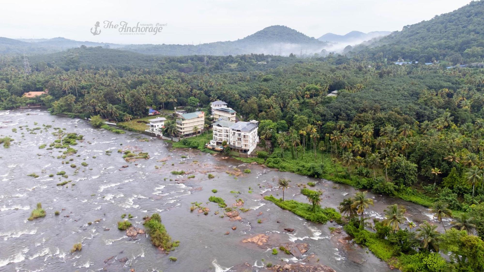 The Anchorage Athirapilly Resort Athirappilly Buitenkant foto